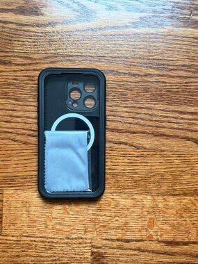 NEW OtterBox FRĒ Case iPhone 14 Pro